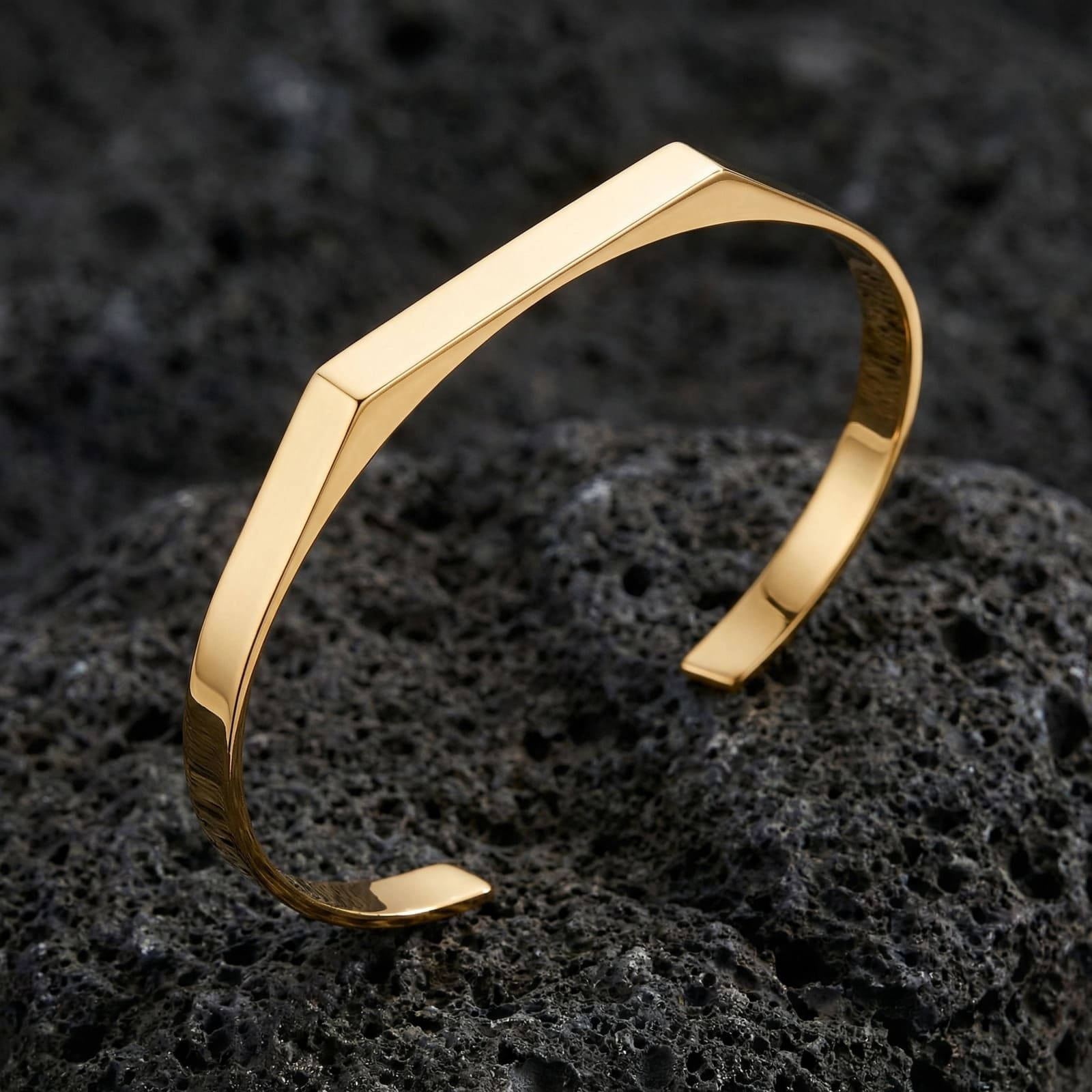 B03 Cuff