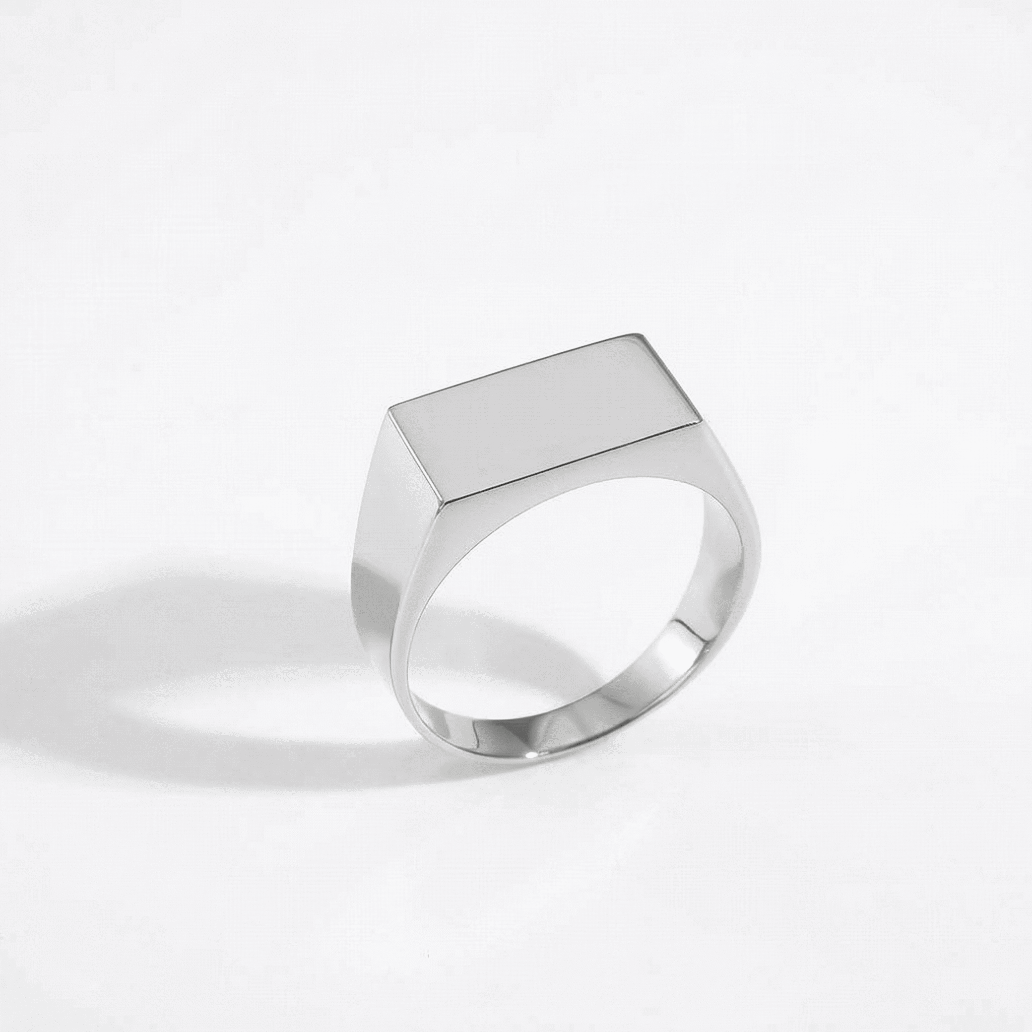 R03 Square