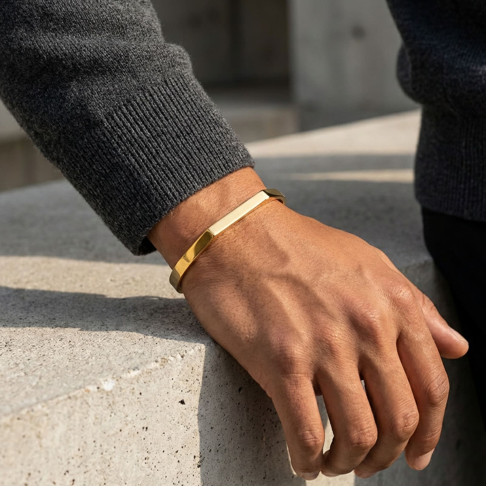 B03 Cuff