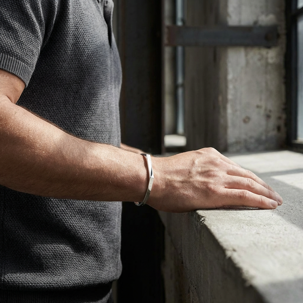 B03 Cuff