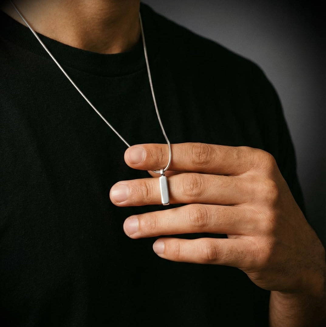 N03 Snake Pendant